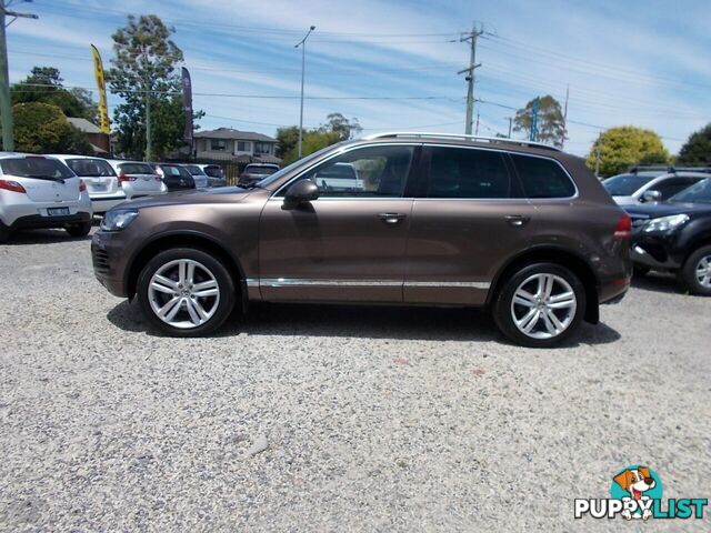 2011 VOLKSWAGEN TOUAREG V6 7P WAGON