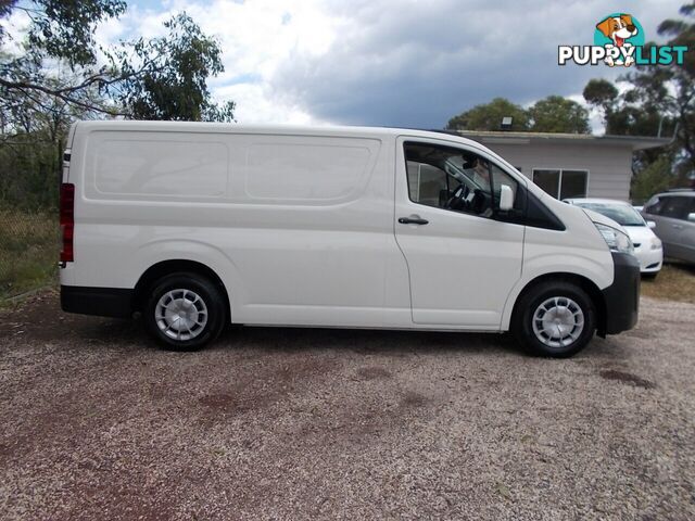 2022 TOYOTA HIACE LWB GDH300R VAN