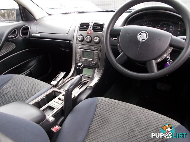 2004 HOLDEN COMMODORE EXECUTIVE VY SEDAN