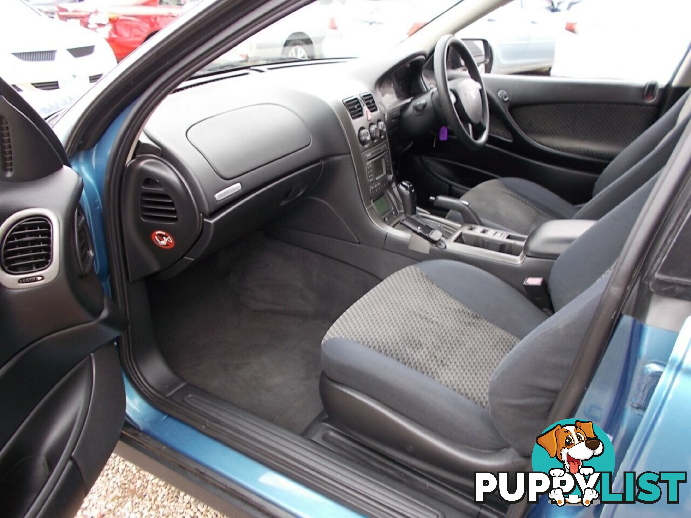 2004 HOLDEN COMMODORE EXECUTIVE VY SEDAN
