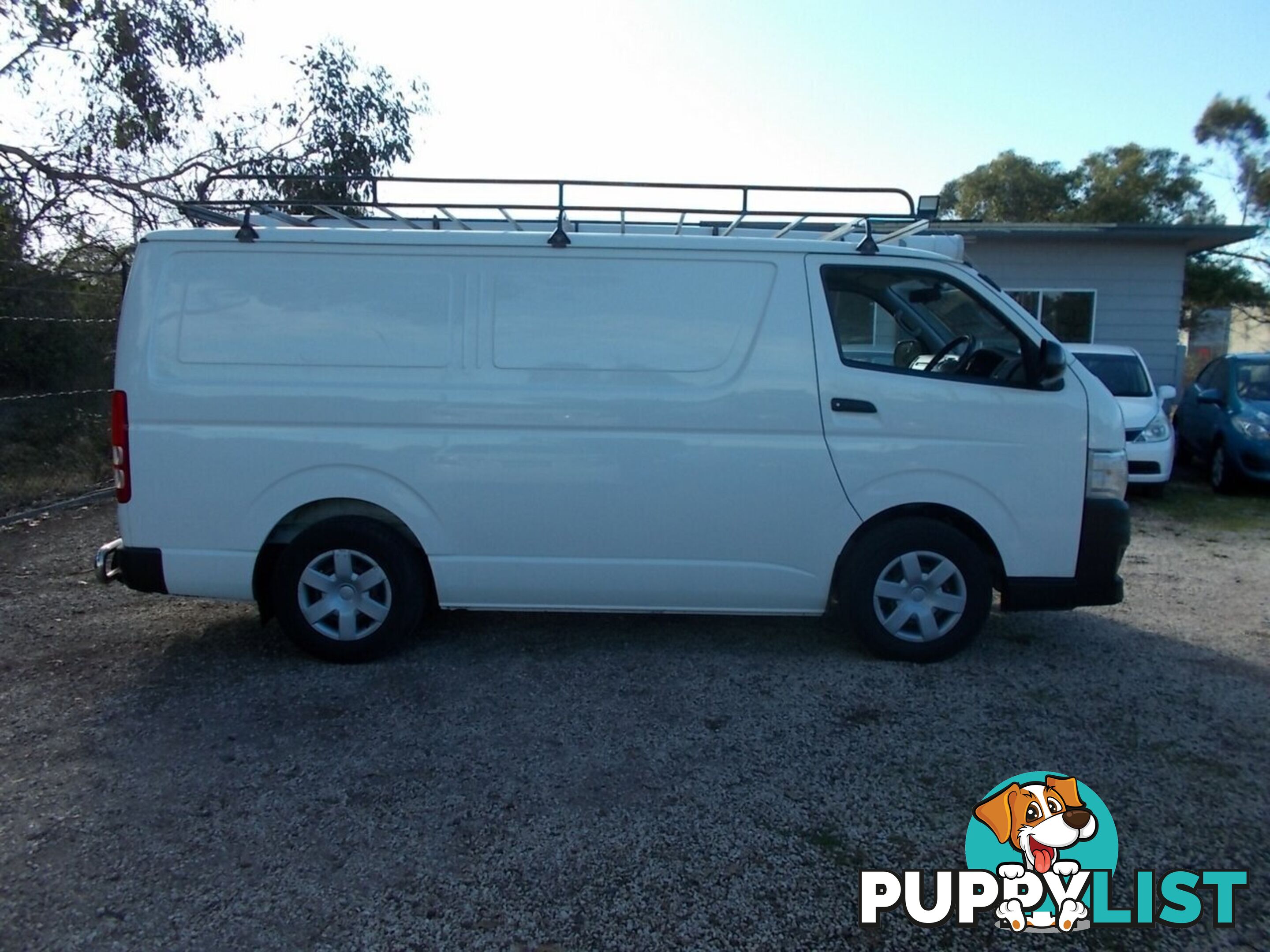 2011 TOYOTA HIACE LWB KDH201R VAN