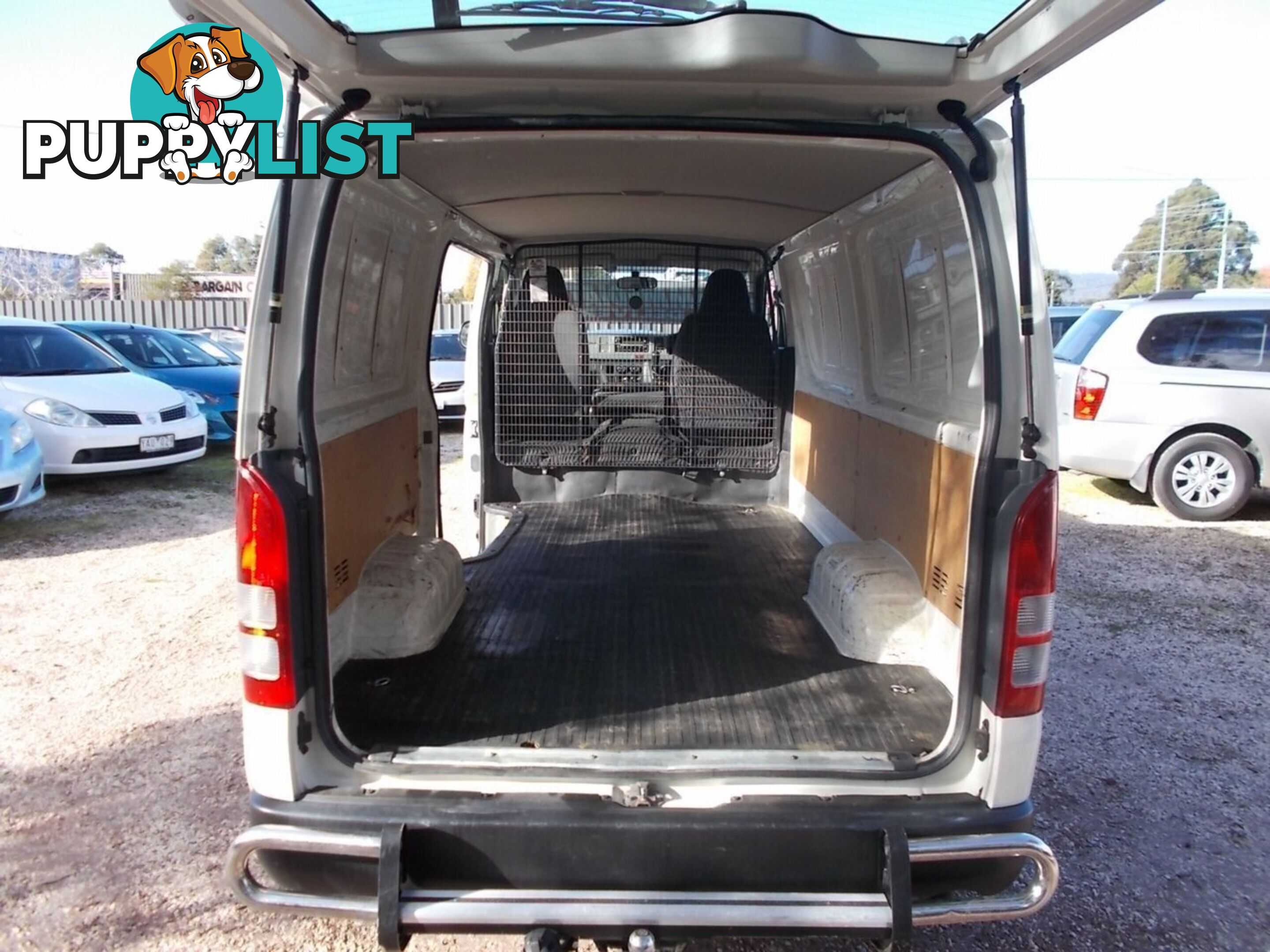 2011 TOYOTA HIACE LWB KDH201R VAN