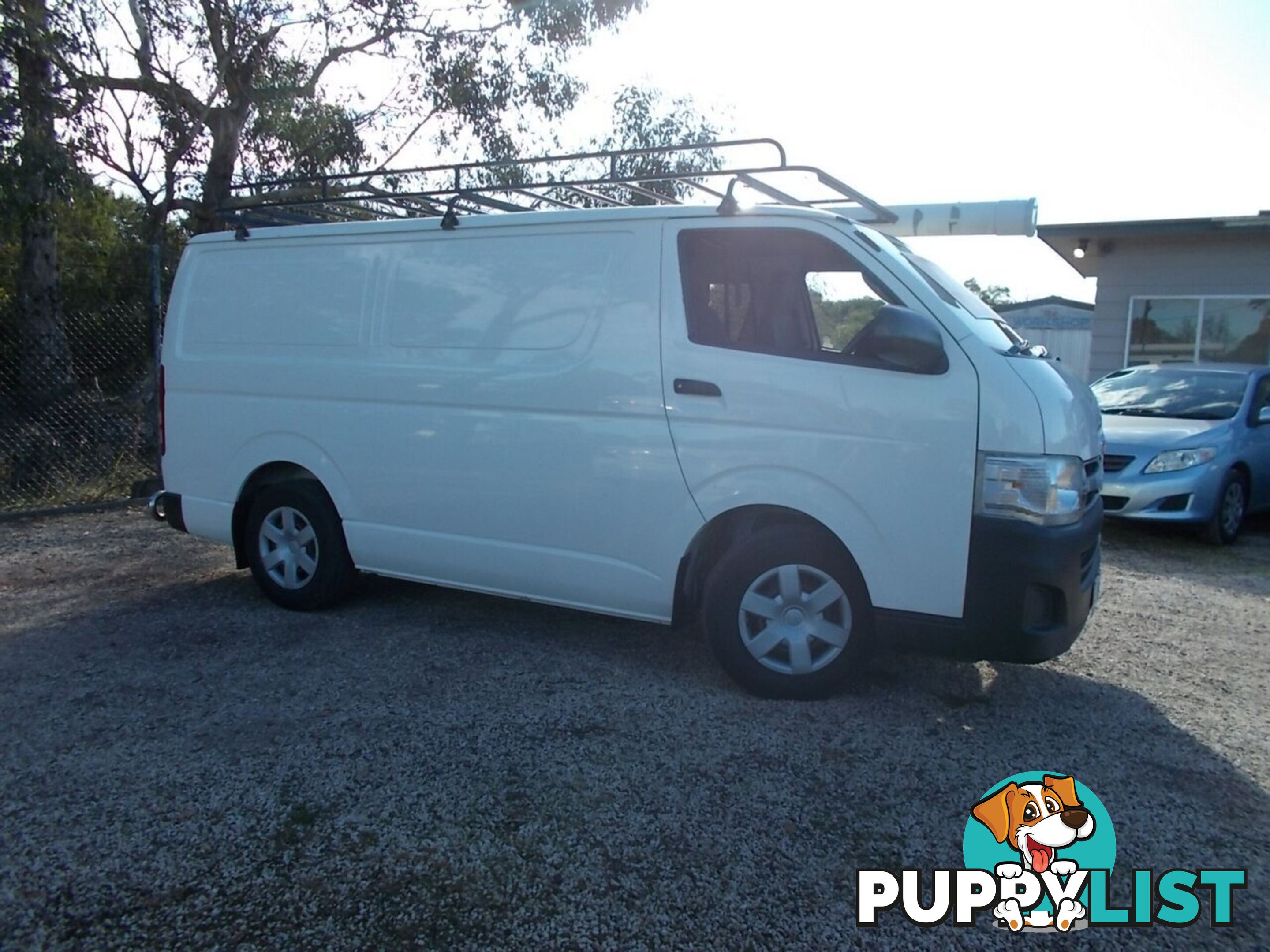 2011 TOYOTA HIACE LWB KDH201R VAN