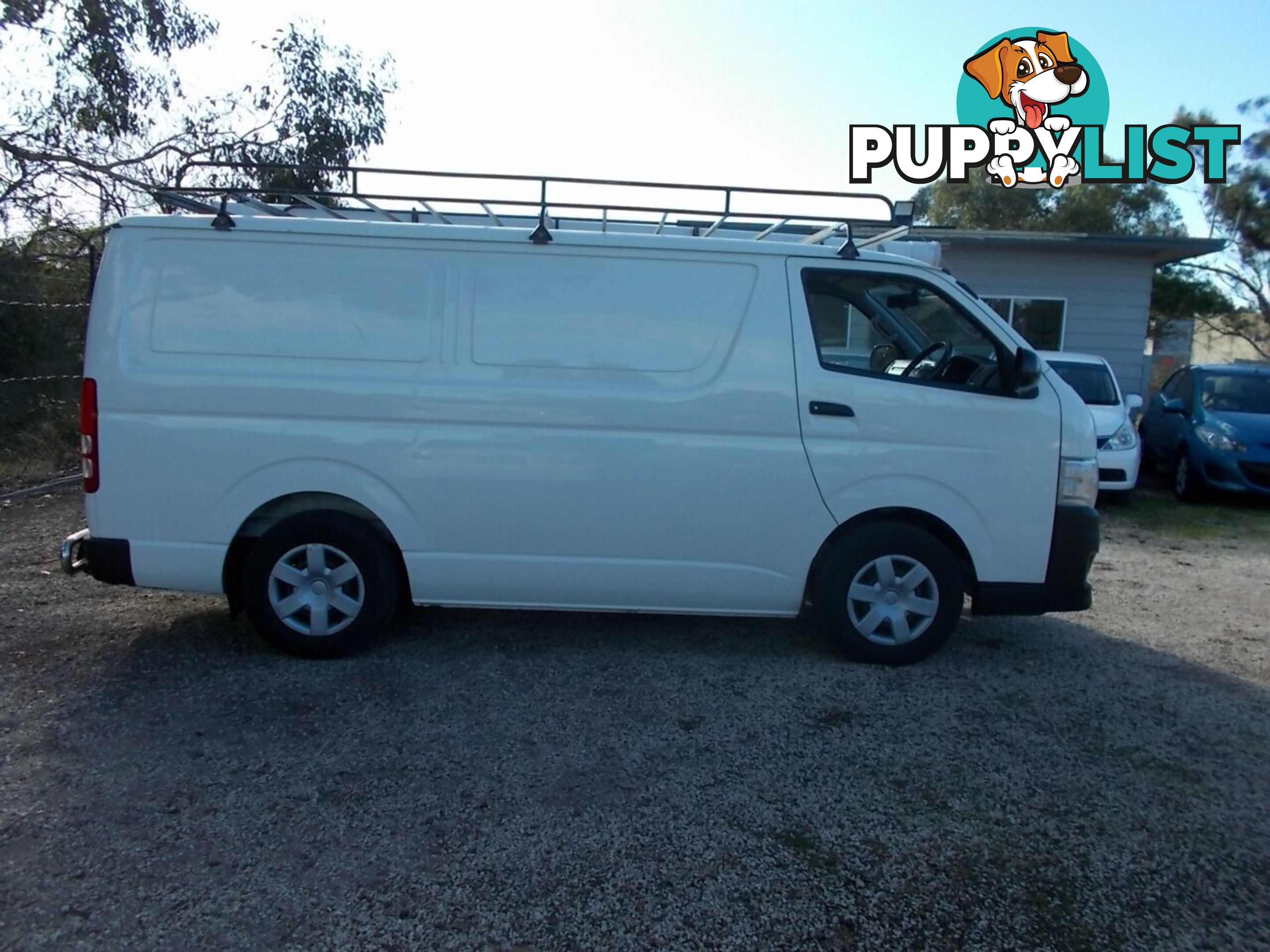 2011 TOYOTA HIACE LWB KDH201R VAN