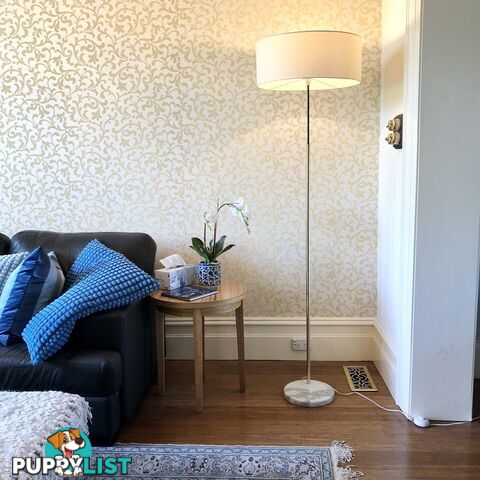 💡ONE Golden &amp;amp; Black Floor Lamp with Cream Drum Fabric Shade