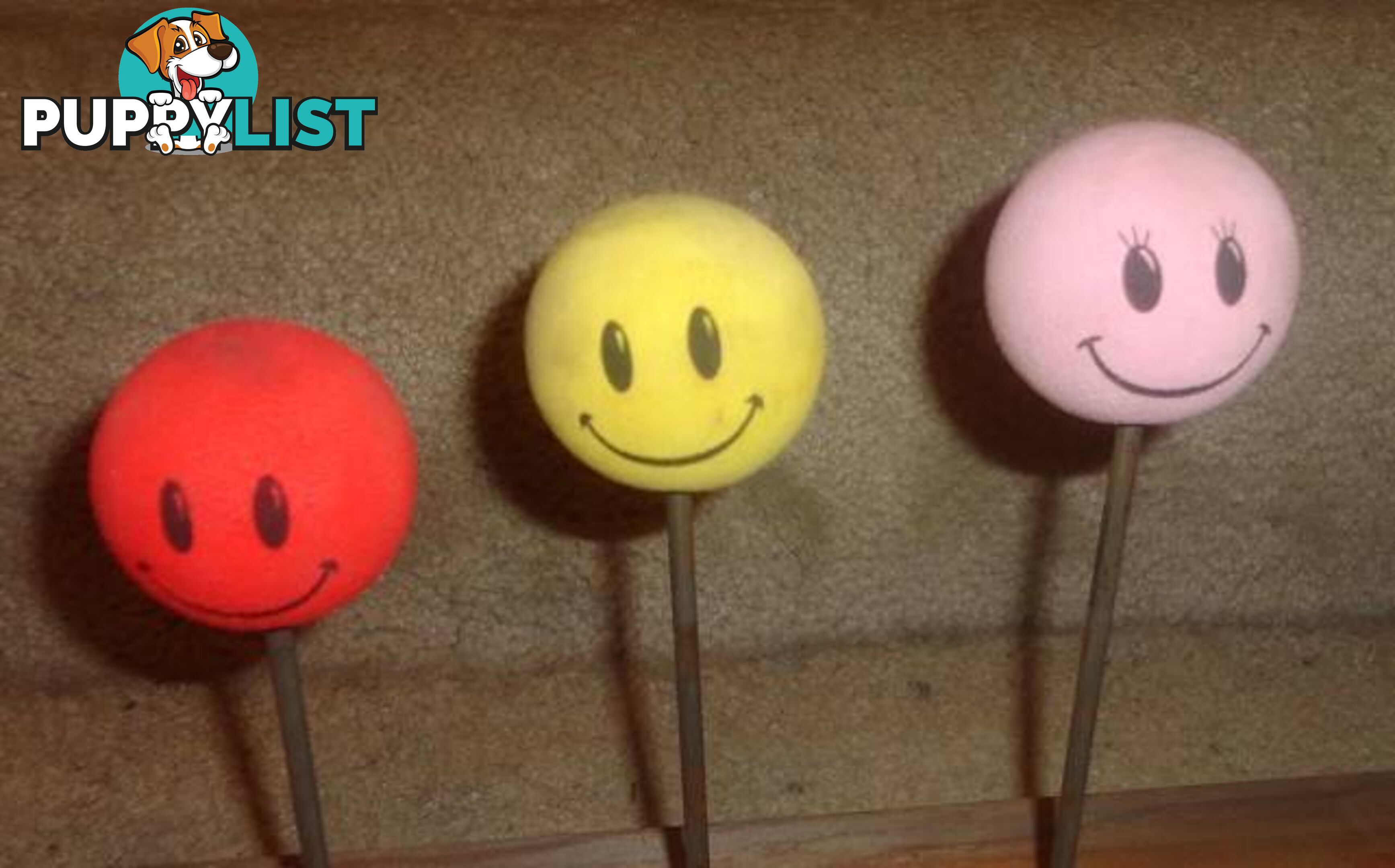 CAR AERIAL SMILEY BALLS X 3 (new)