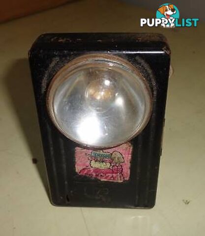 ANTIQUE BATTERY POWERED TORCH