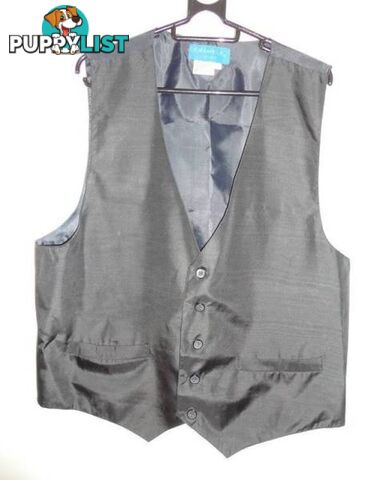 MENS QUALITY BLACK VESTS (2)