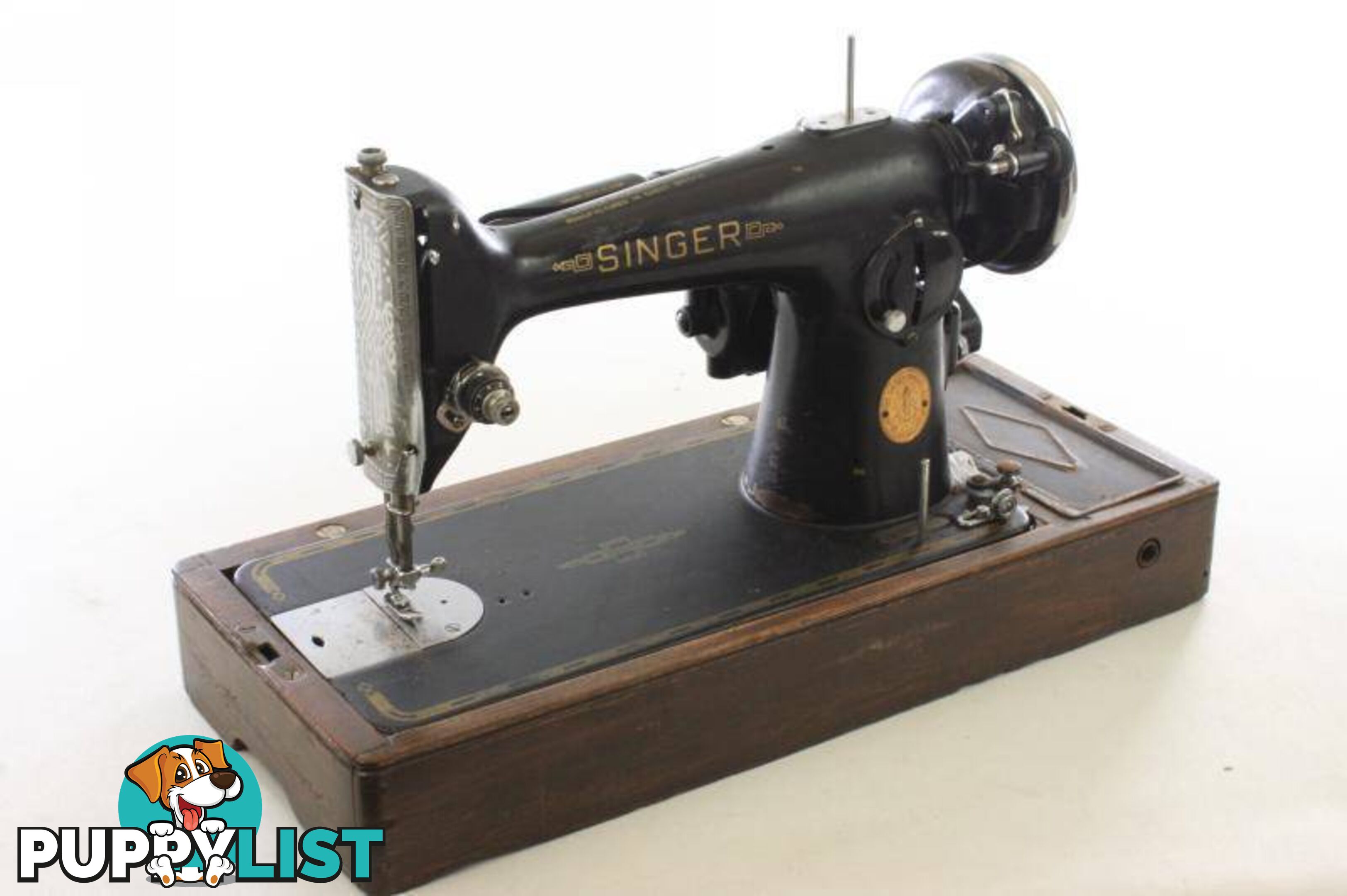 VINTAGE SINGER SEWING MACHINES (3)