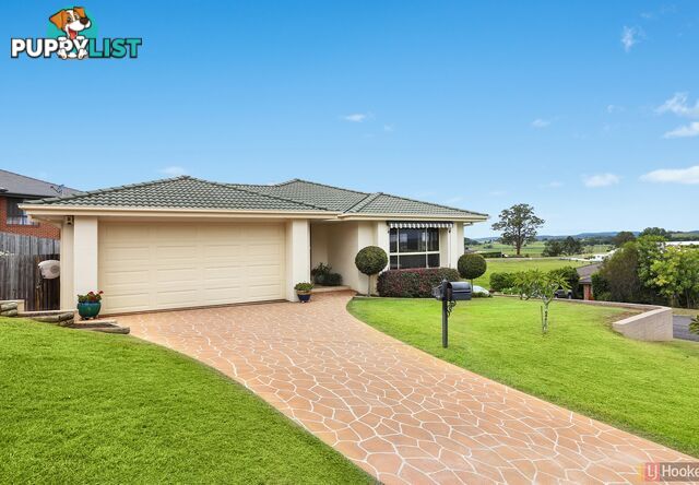 10 Harold Hughes Place GREENHILL NSW 2440