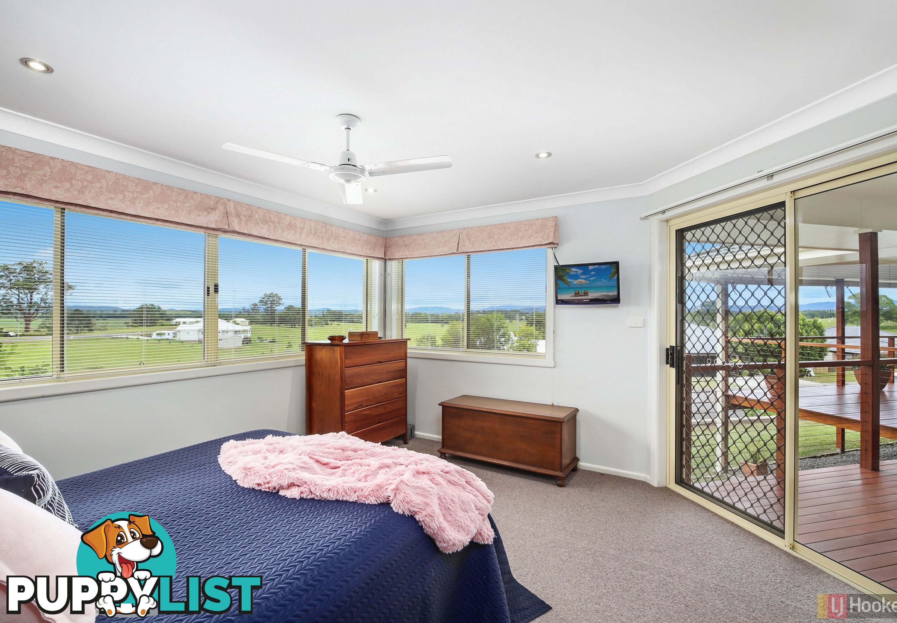 10 Harold Hughes Place GREENHILL NSW 2440