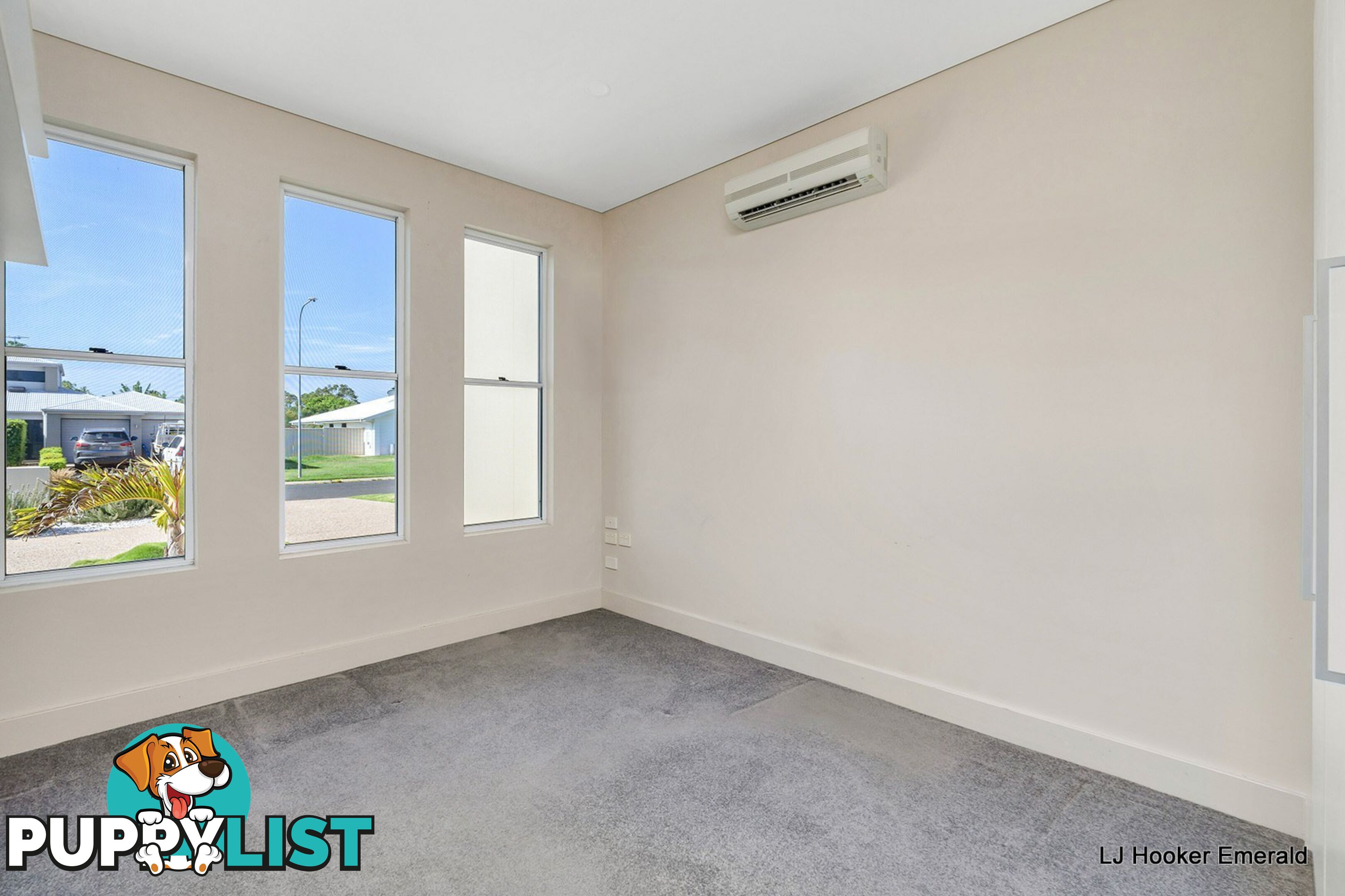 12 Carrington Place EMERALD QLD 4720