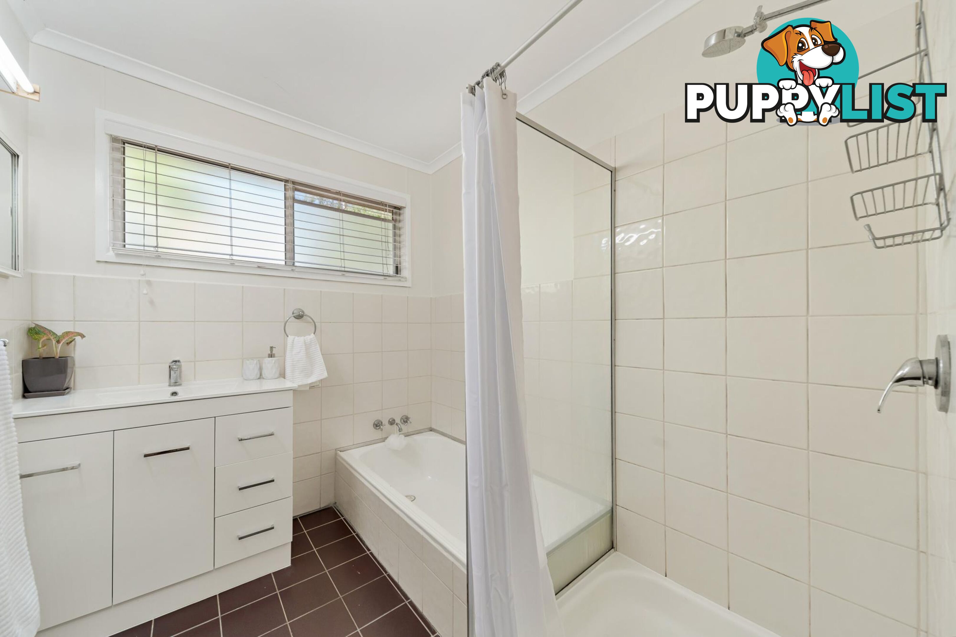 9 Carbeen Place EMERALD QLD 4720