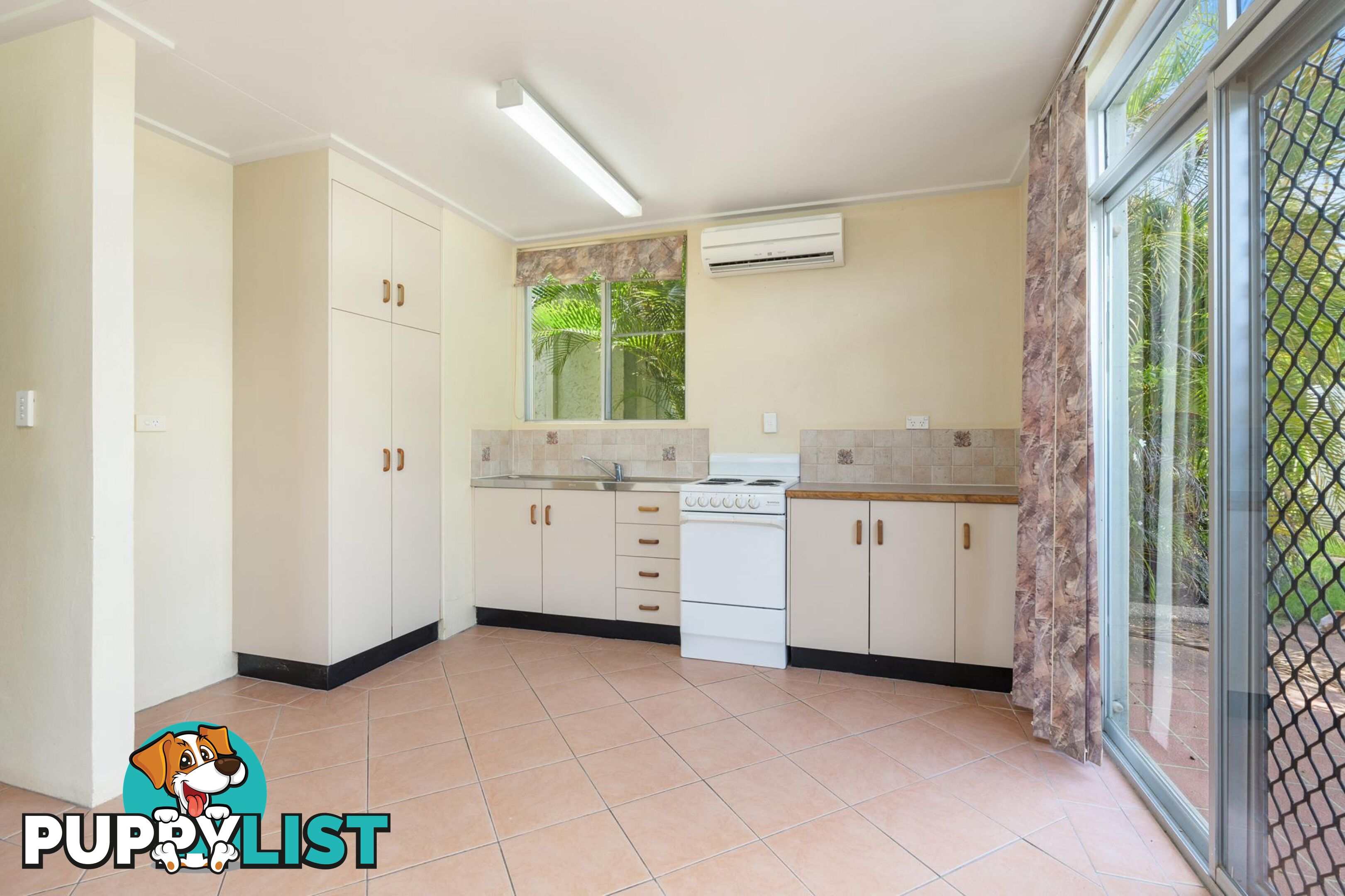 2/53 Dundas Street EMERALD QLD 4720