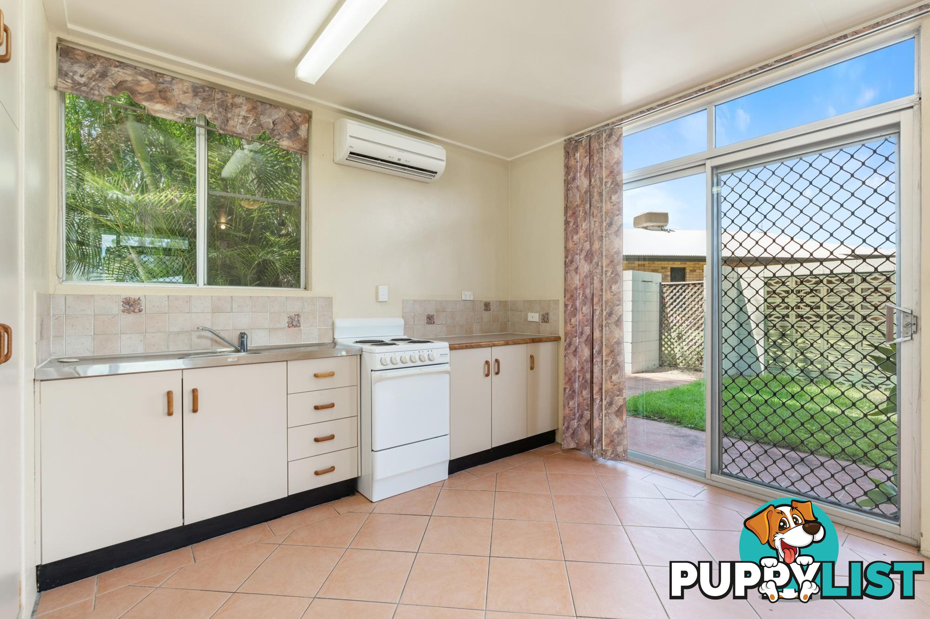 2/53 Dundas Street EMERALD QLD 4720