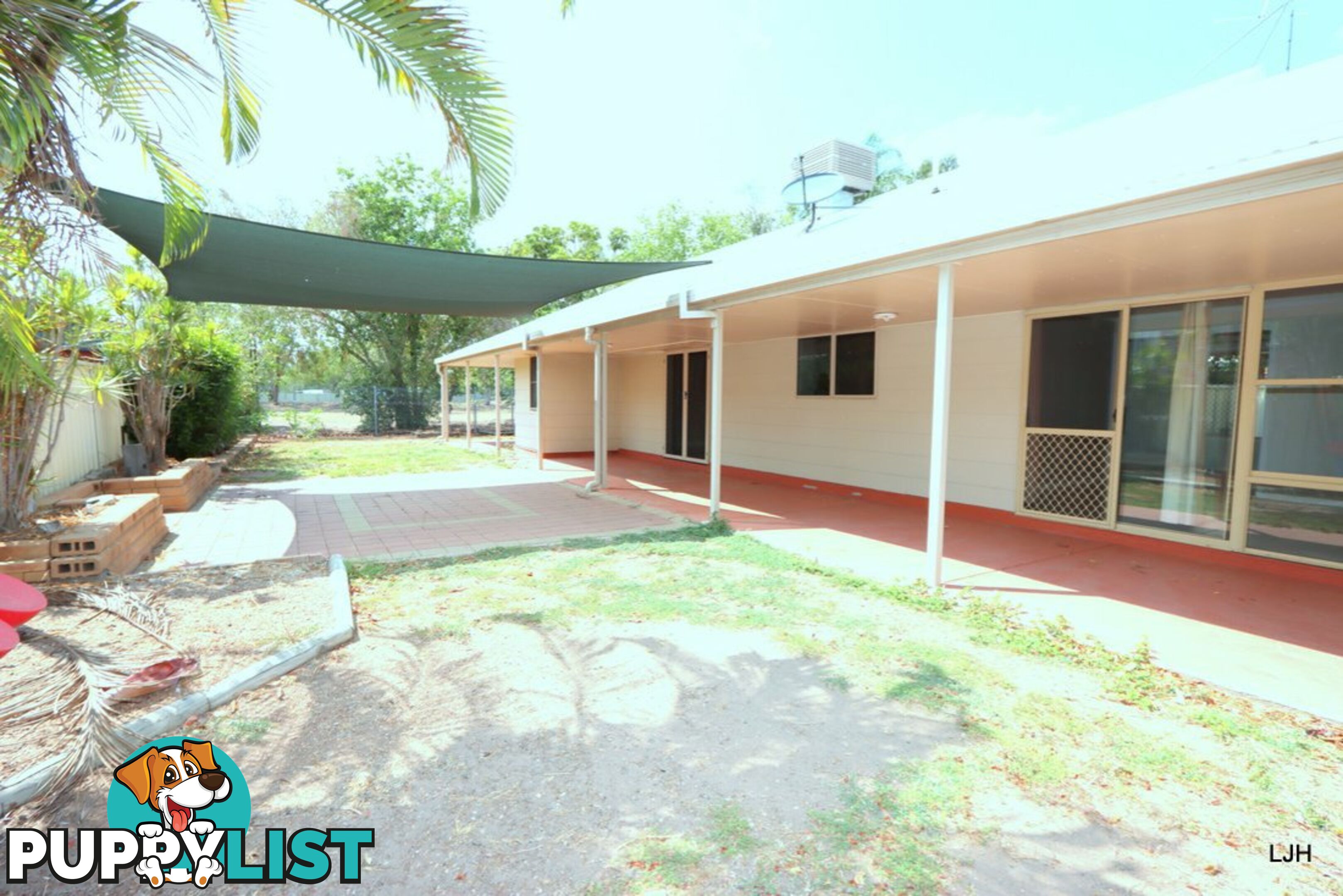 10 Peggy Court EMERALD QLD 4720