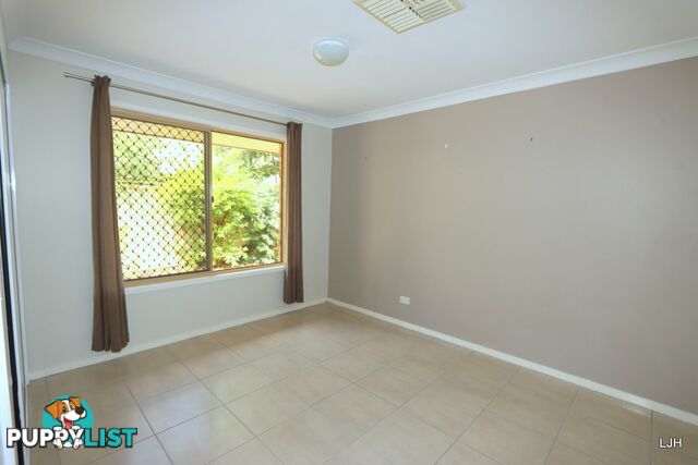 10 Peggy Court EMERALD QLD 4720