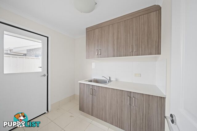 12 Sewell Street EMERALD QLD 4720