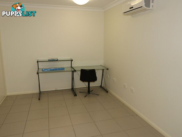 Unit 1/38 Berthun Street EMERALD QLD 4720