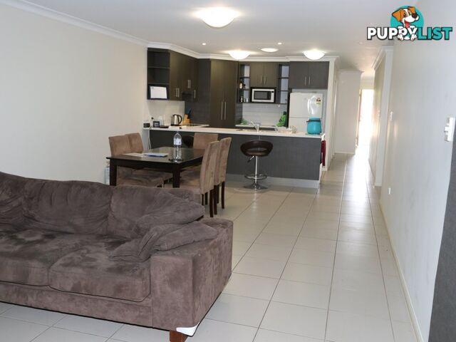 Unit 1/38 Berthun Street EMERALD QLD 4720