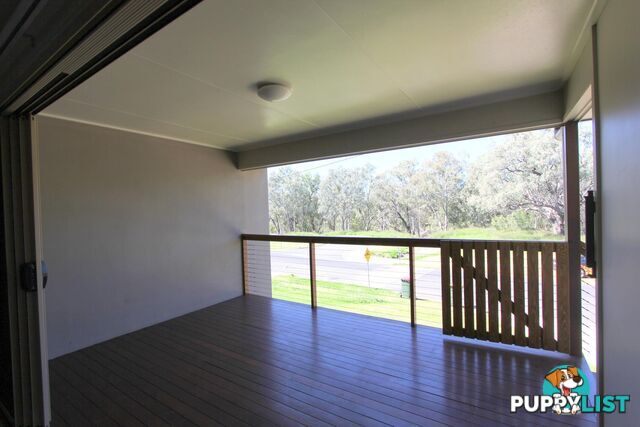 1/30 Riverview Street EMERALD QLD 4720
