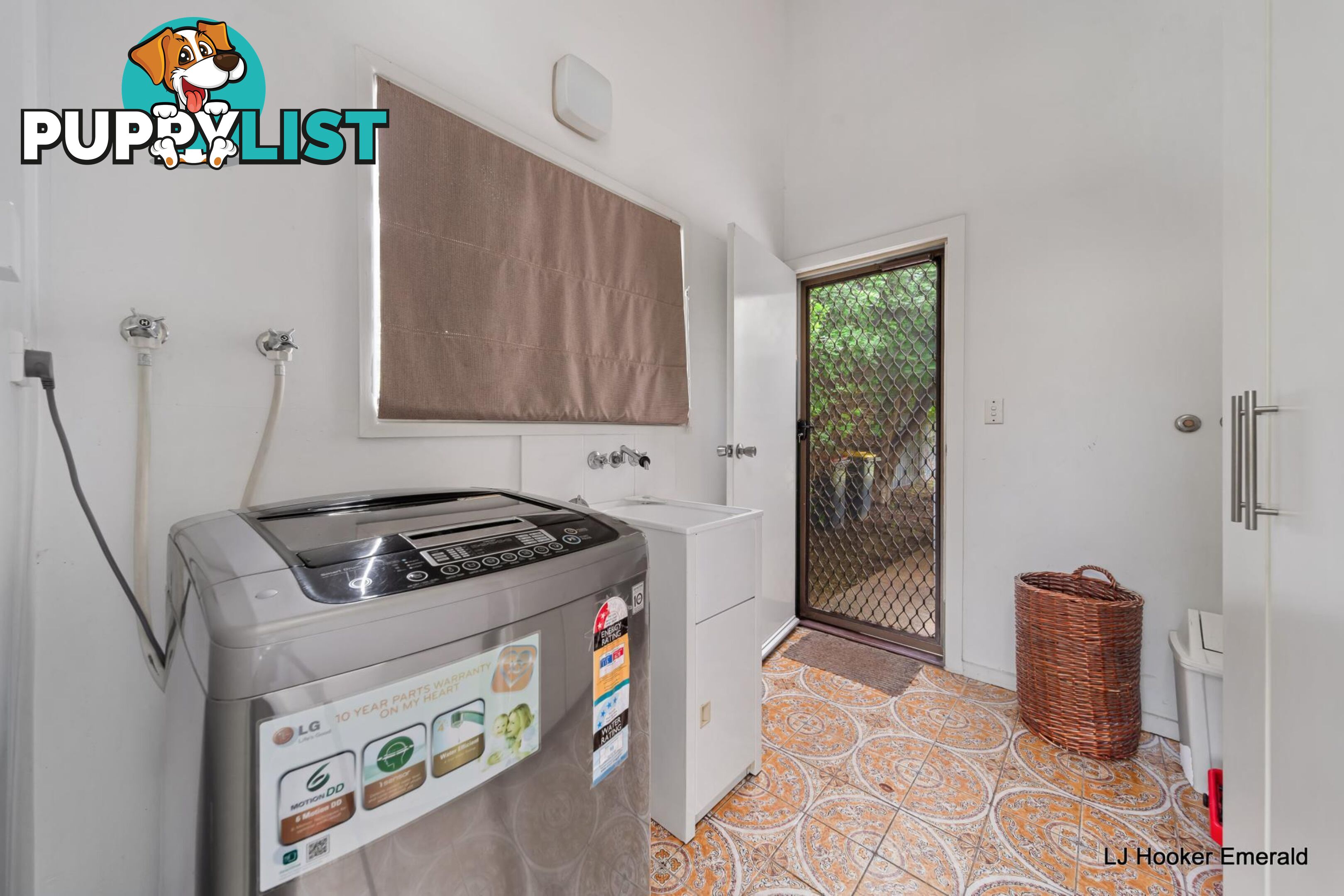 35 Harris Street EMERALD QLD 4720