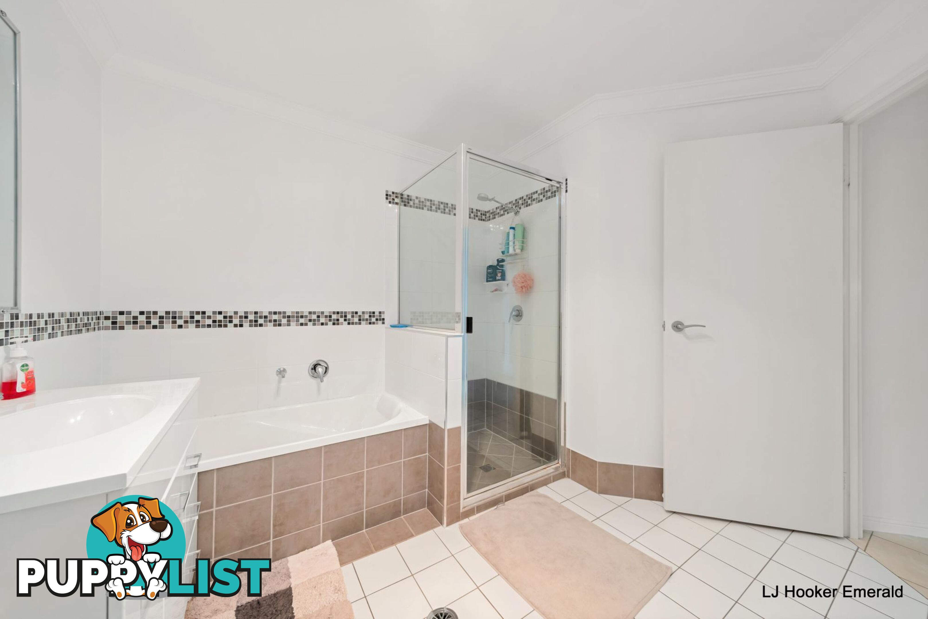 1/70 Long Street EMERALD QLD 4720
