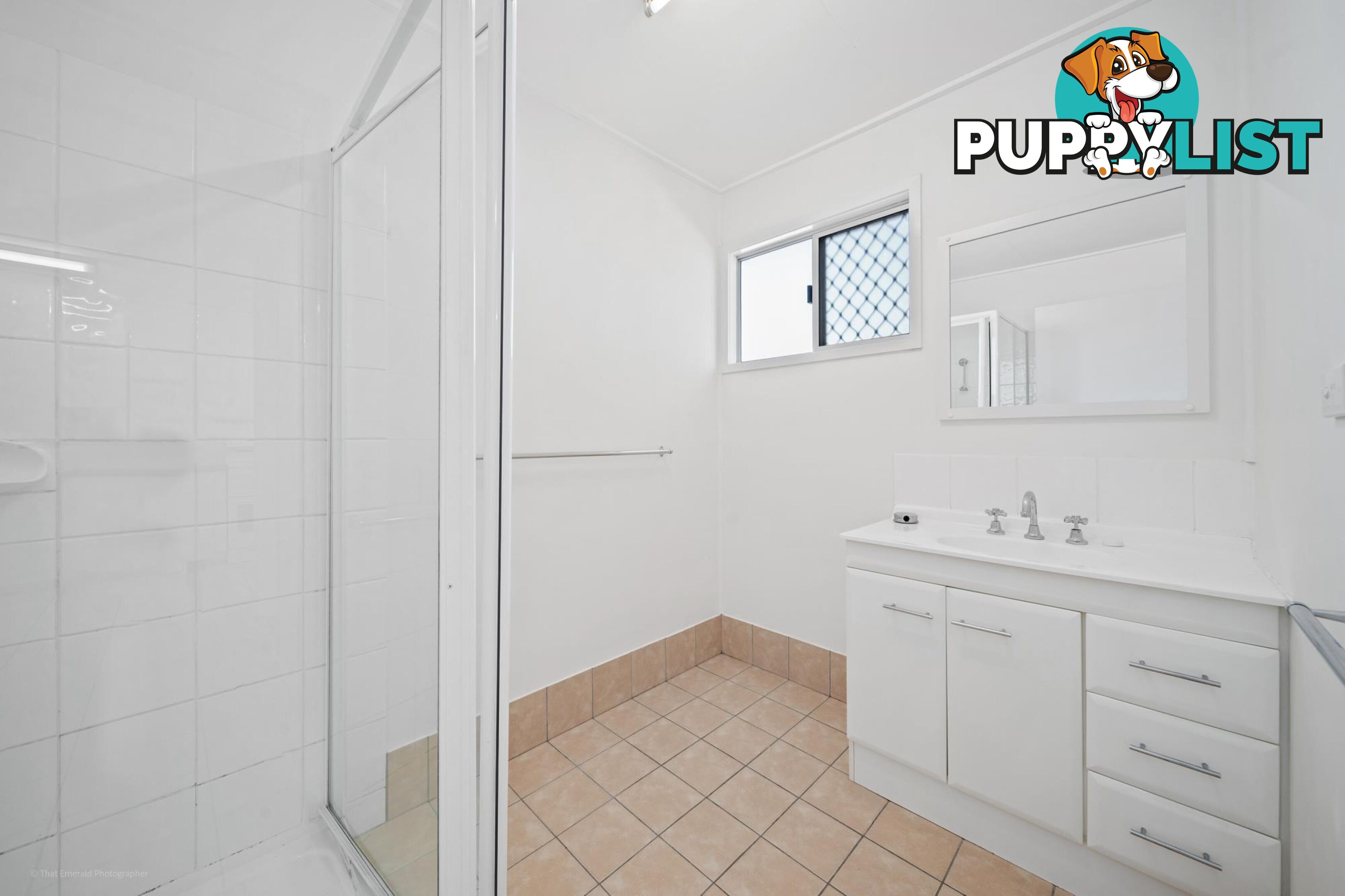 2/37 Baker Street EMERALD QLD 4720