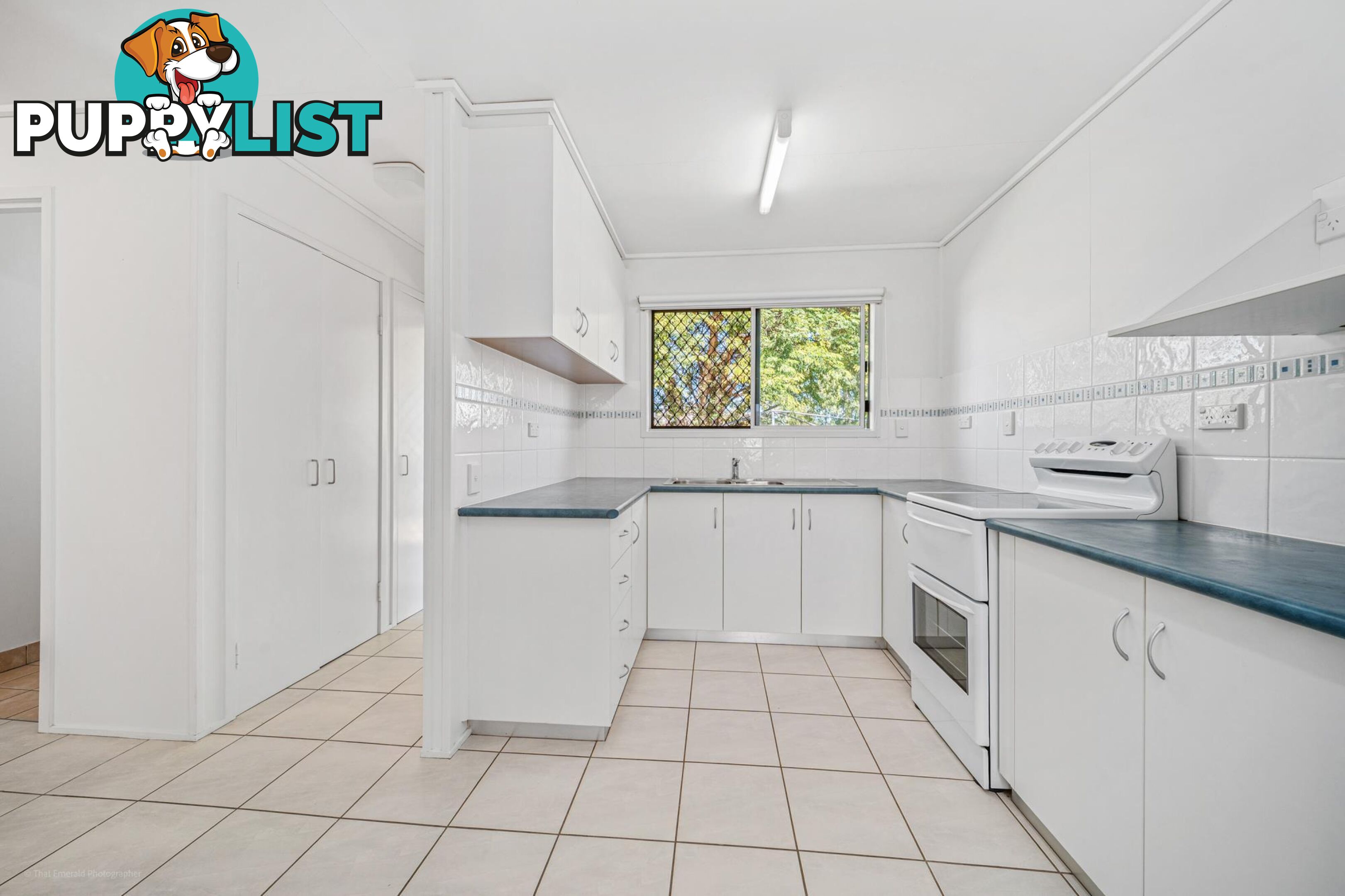2/37 Baker Street EMERALD QLD 4720