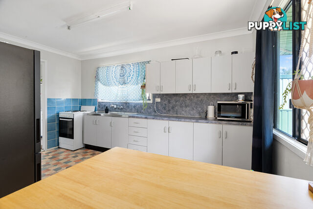 14 Sapphire Avenue EMERALD QLD 4720