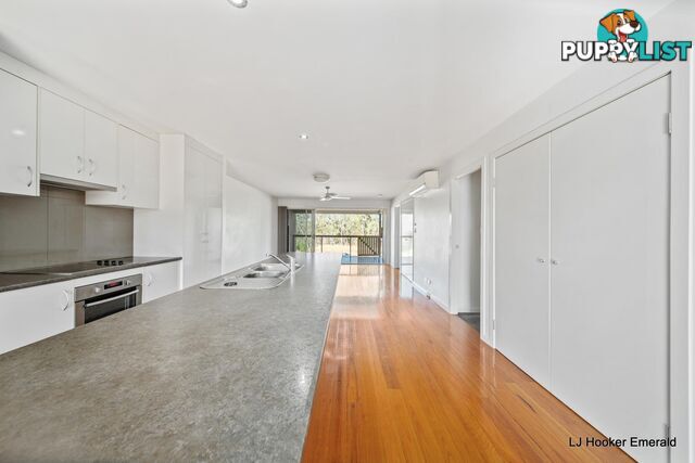 30 Riverview Street EMERALD QLD 4720