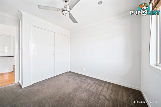 30 Riverview Street EMERALD QLD 4720