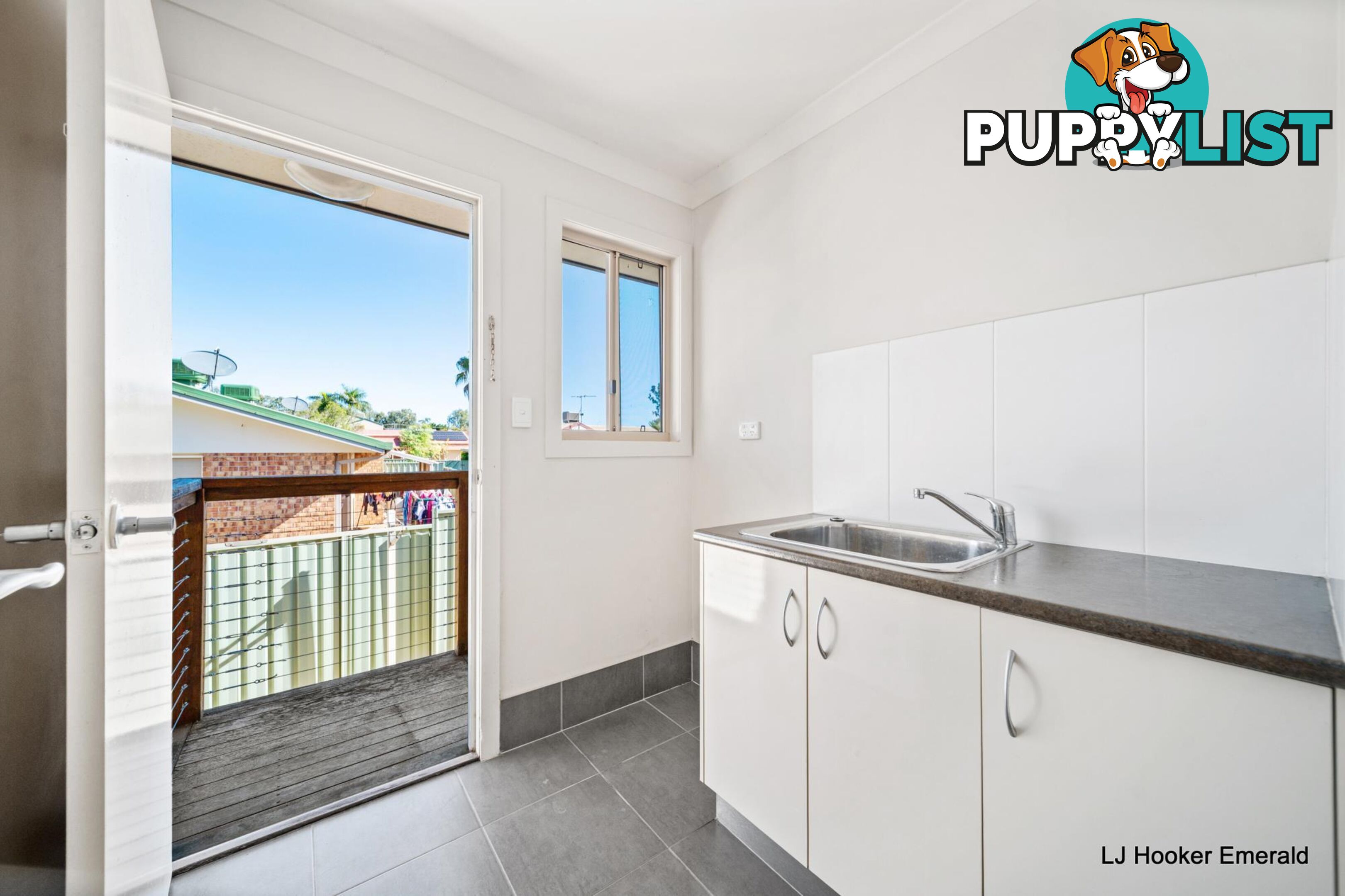 30 Riverview Street EMERALD QLD 4720