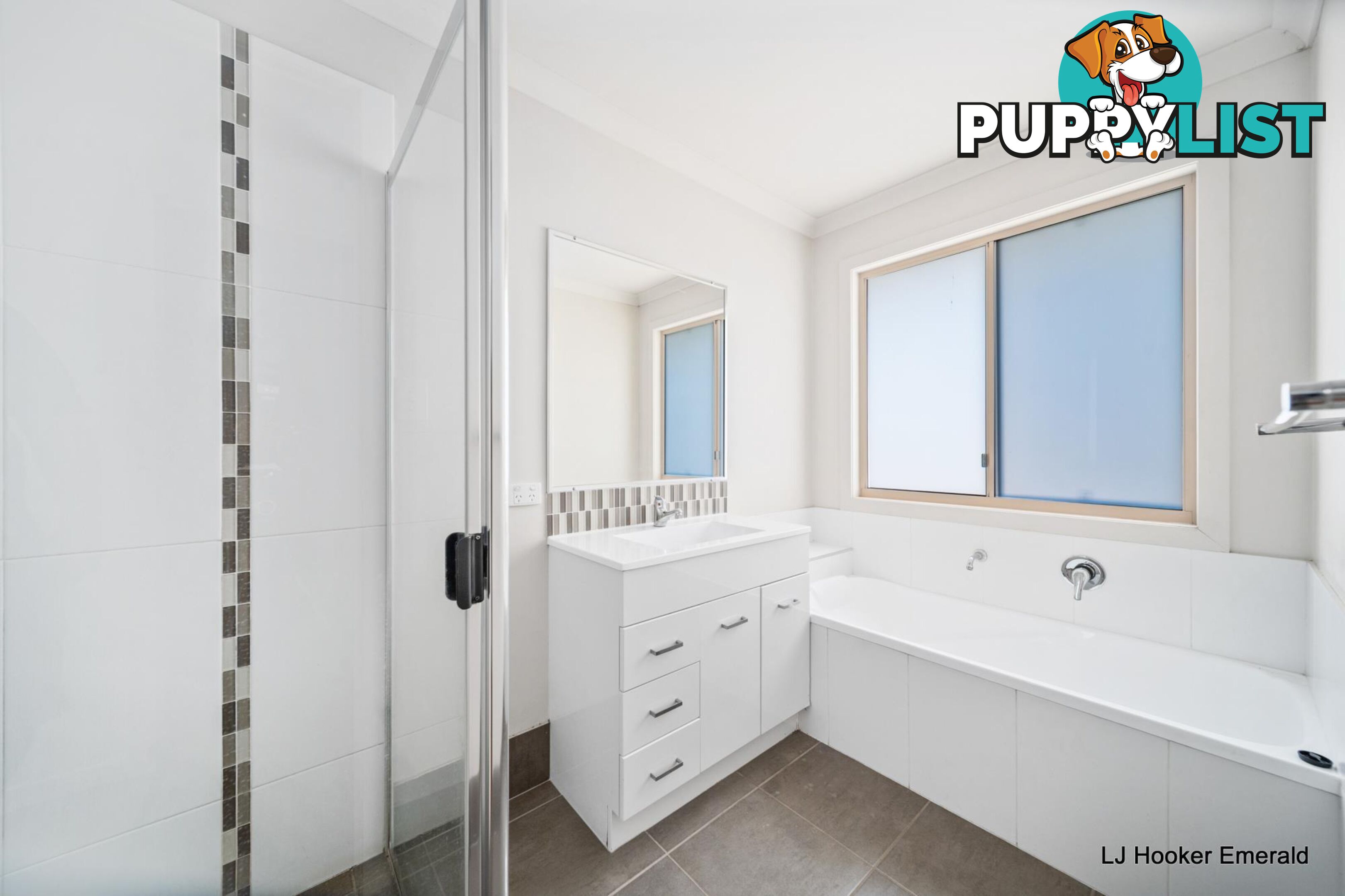 30 Riverview Street EMERALD QLD 4720