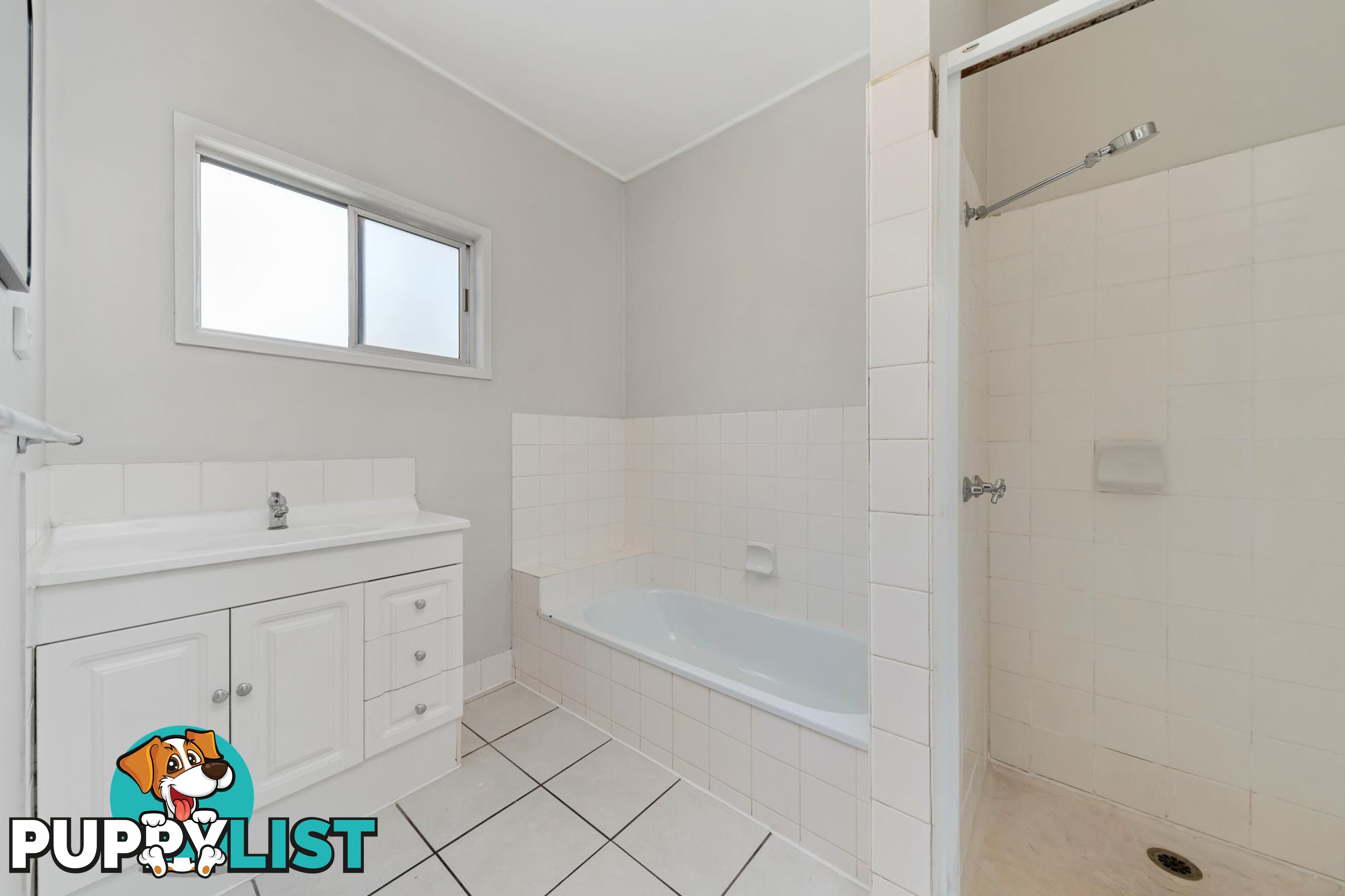 13 Leichhardt Street EMERALD QLD 4720