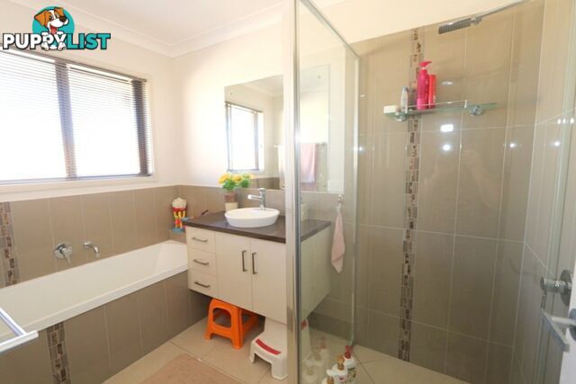 5 Sandown Street EMERALD QLD 4720