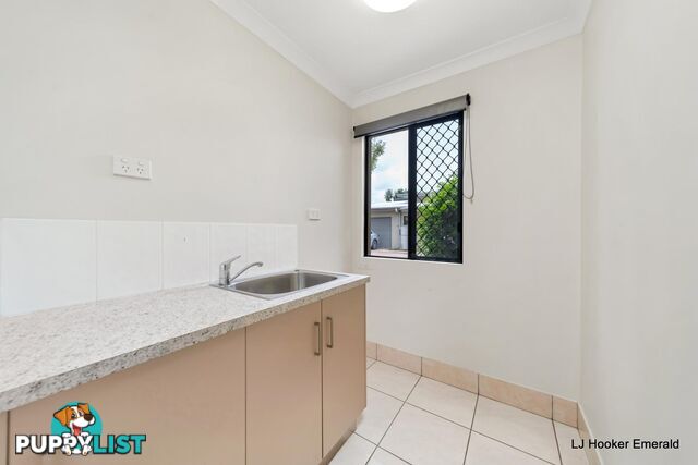 2/20 Riverview Street EMERALD QLD 4720