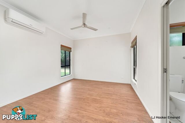 2/20 Riverview Street EMERALD QLD 4720