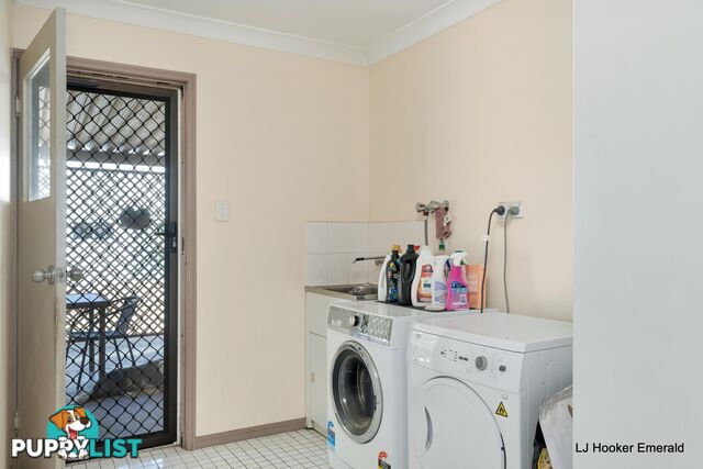 28 Barry Street EMERALD QLD 4720