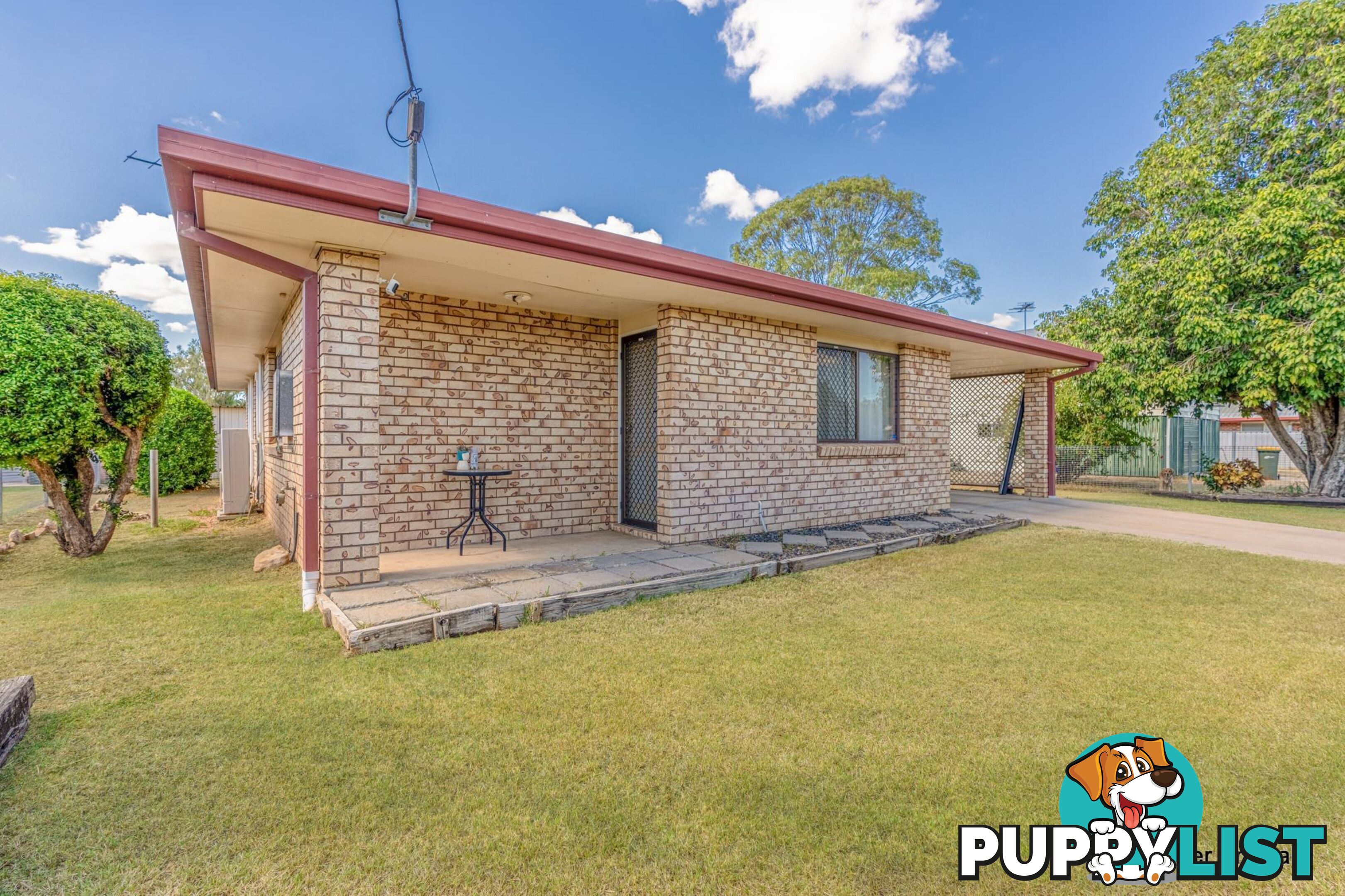28 Barry Street EMERALD QLD 4720