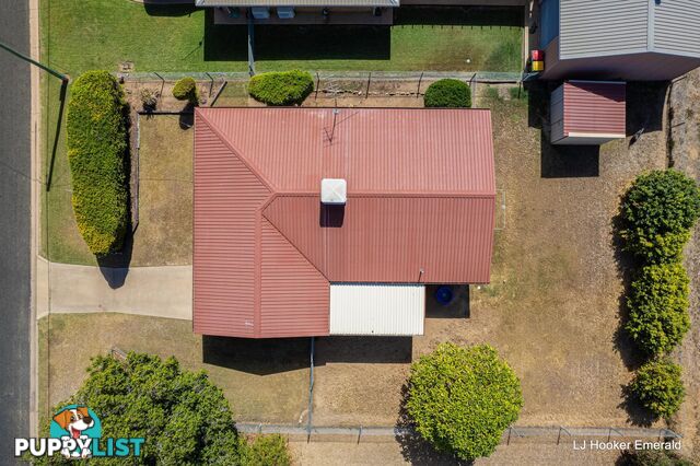 28 Barry Street EMERALD QLD 4720