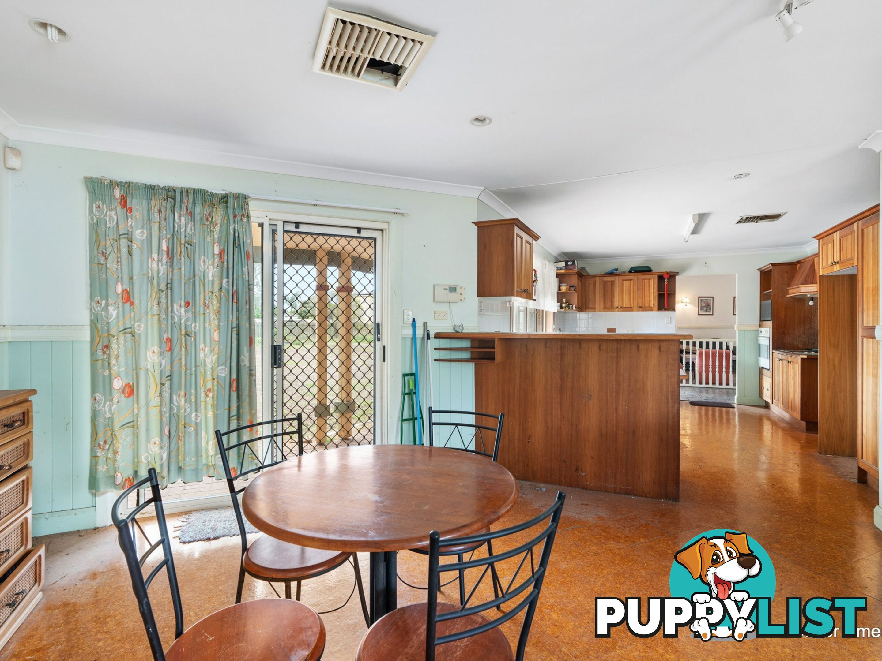 19 Country Lane EMERALD QLD 4720