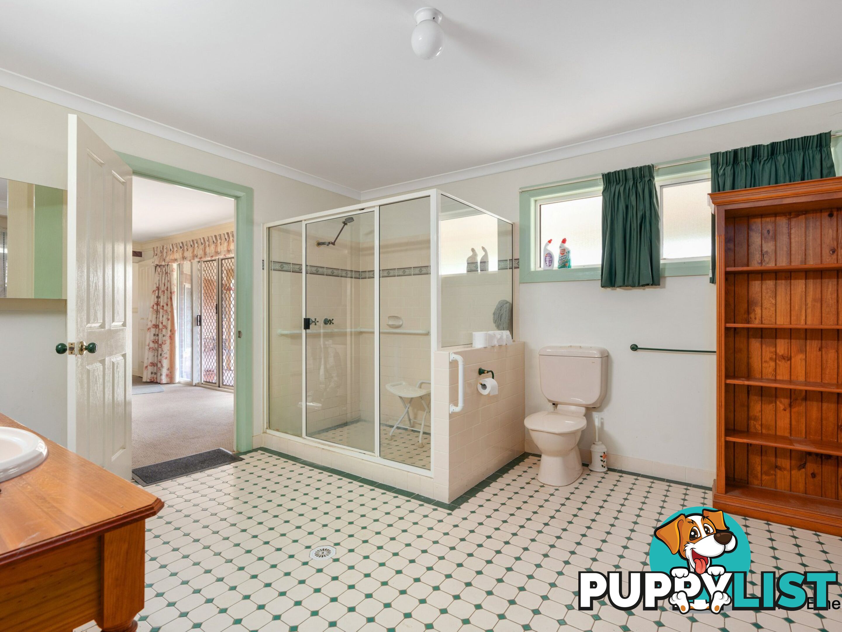 19 Country Lane EMERALD QLD 4720