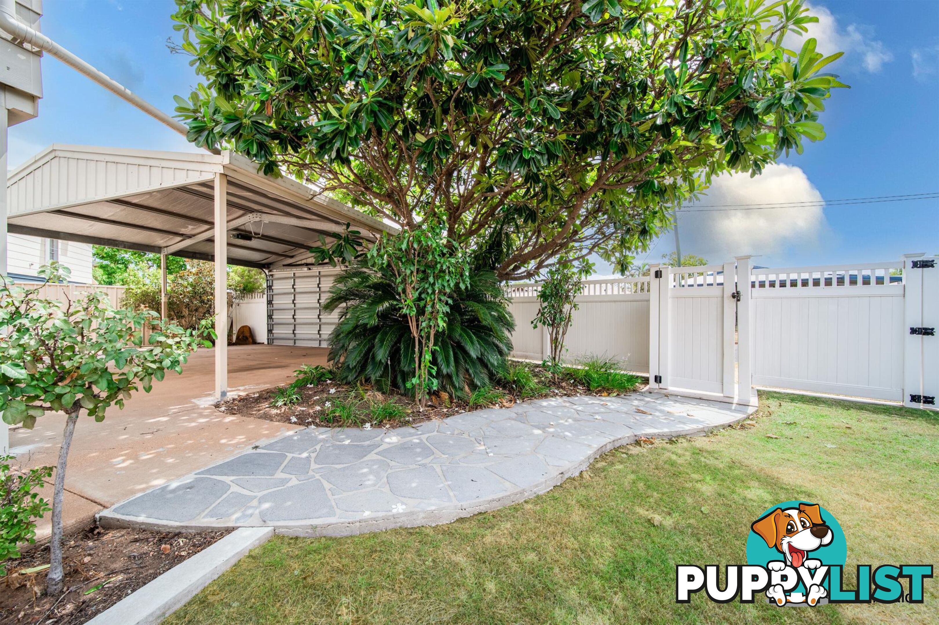 22 Roseanne Road EMERALD QLD 4720