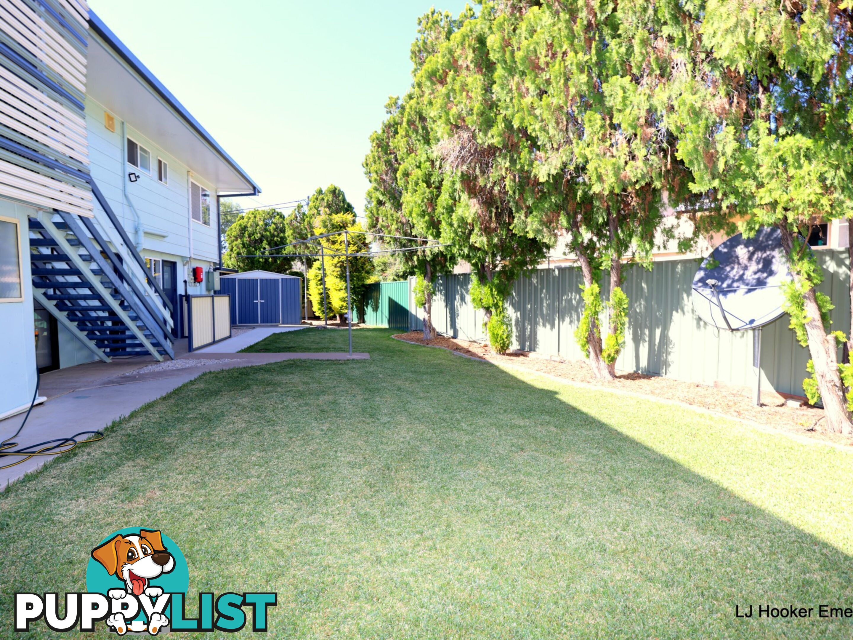 15 Roseanne Road EMERALD QLD 4720