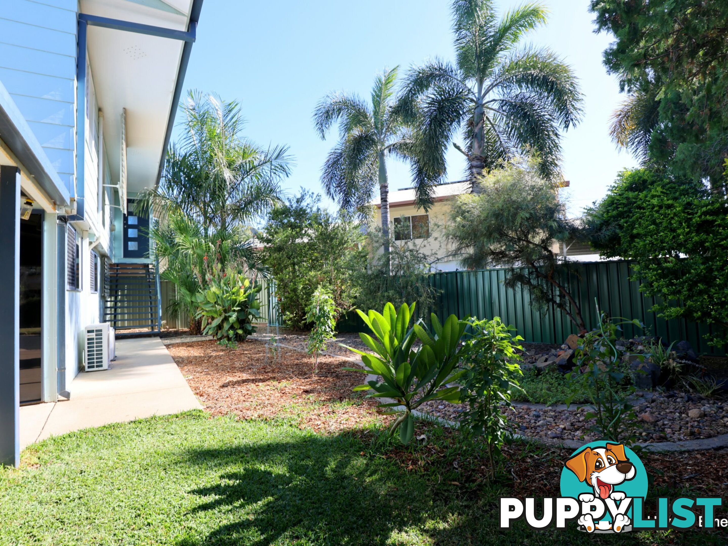 15 Roseanne Road EMERALD QLD 4720