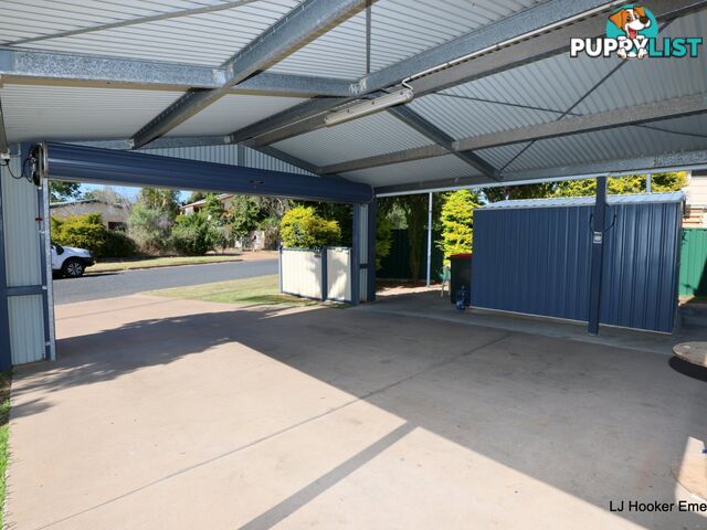 15 Roseanne Road EMERALD QLD 4720