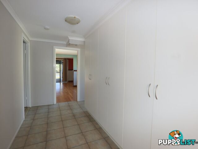 15 Roseanne Road EMERALD QLD 4720