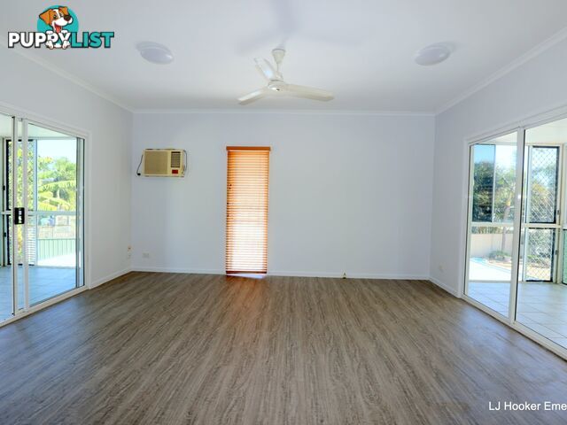 15 Roseanne Road EMERALD QLD 4720