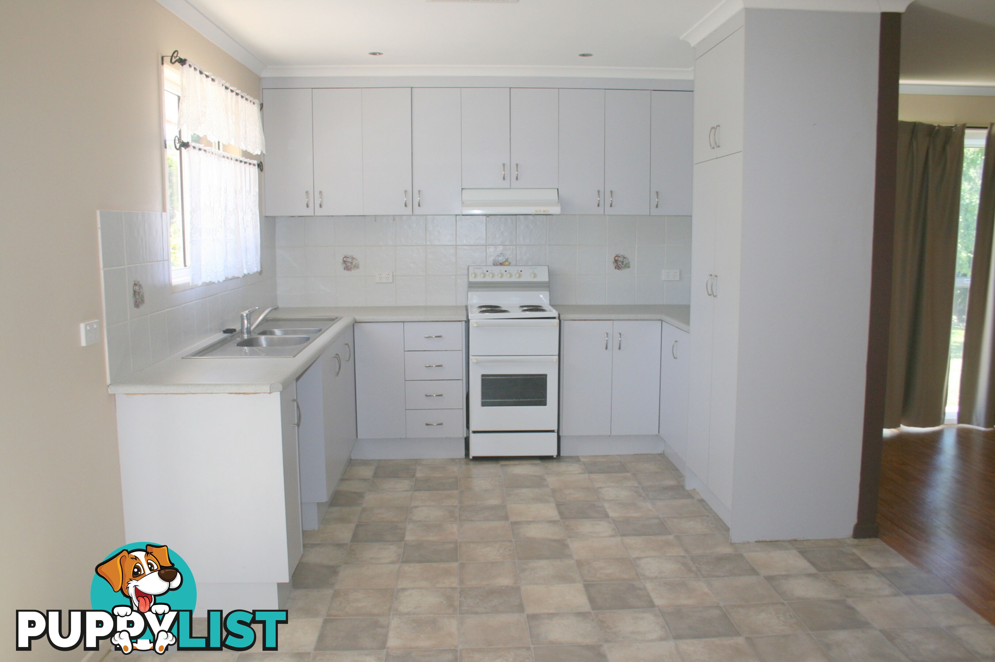 9 Bauhinia Court EMERALD QLD 4720
